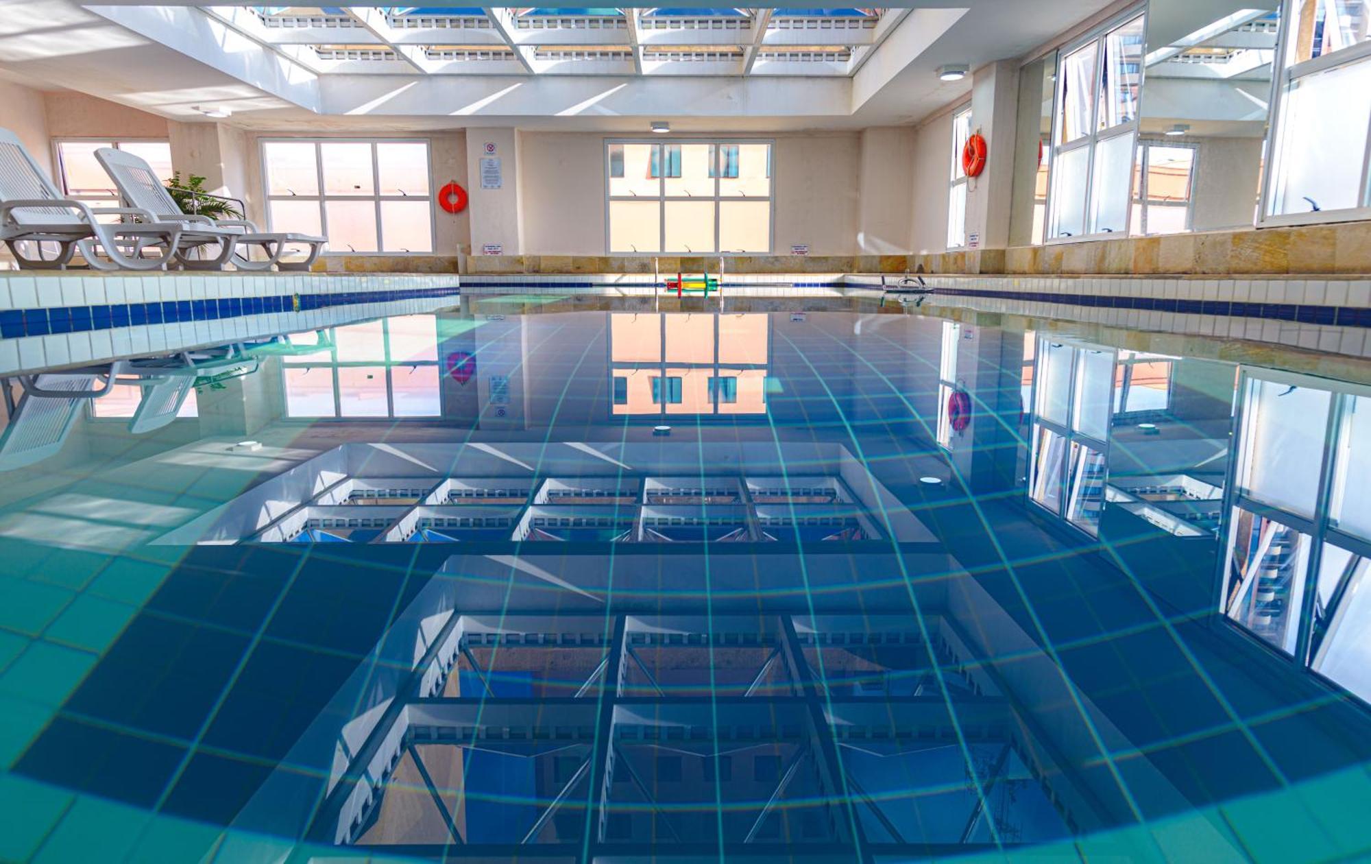 Radisson Alphaville Barueri Extérieur photo The swimming pool at the University of Bath
