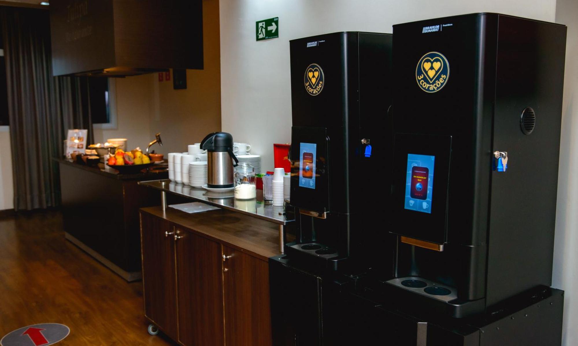 Radisson Alphaville Barueri Extérieur photo A coffee machine
