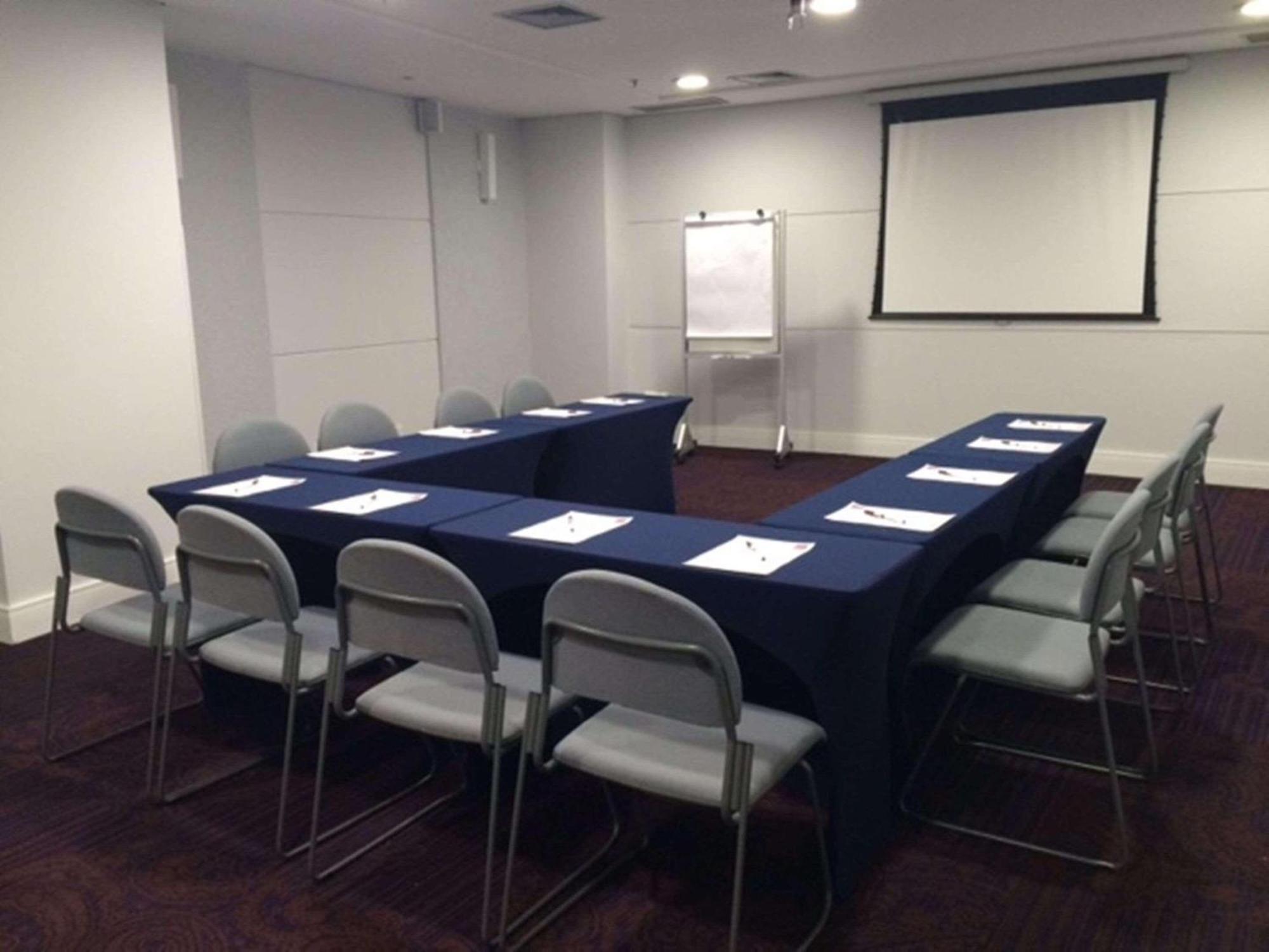 Radisson Alphaville Barueri Extérieur photo The meeting room at the National Centre for Early Childhood